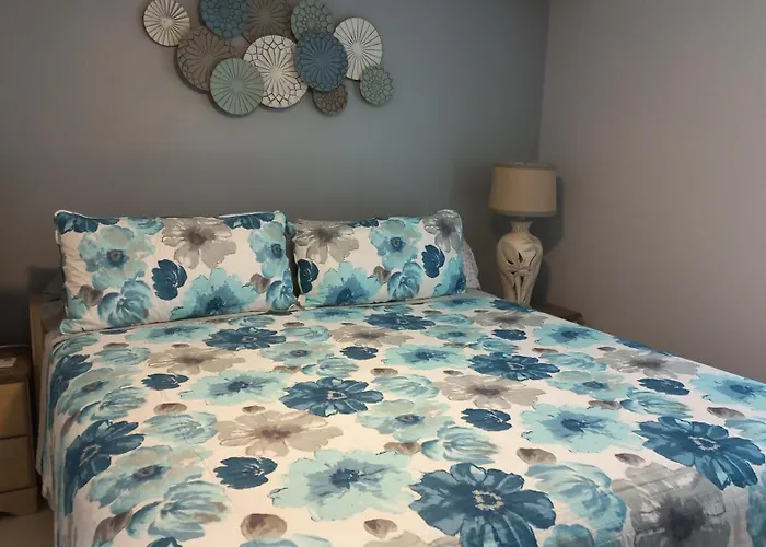 2Br/2Ba Condo Sienna Park